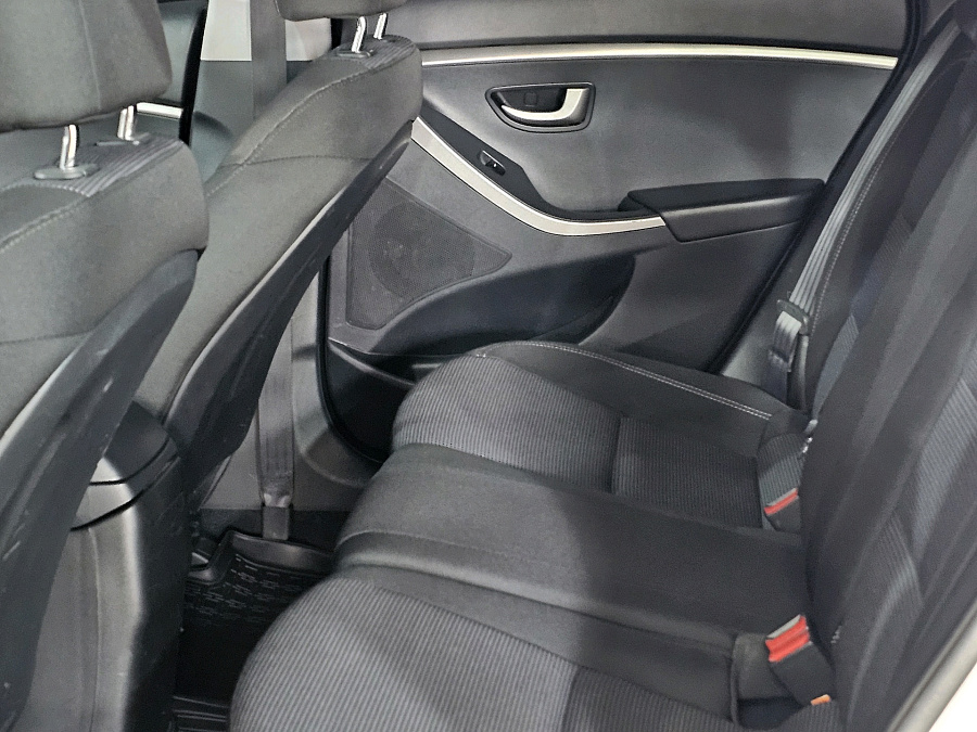 Hyundai i30, 2012г., передний привод, механика