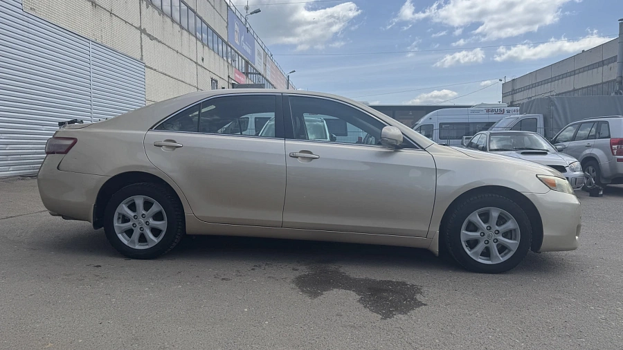 Toyota Camry, 2009г., передний привод, автомат