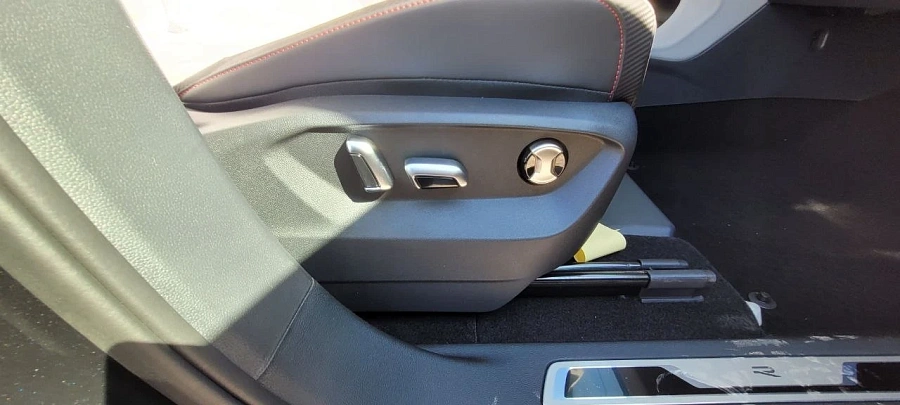 Volkswagen Teramont, 2026г., полный привод, робот