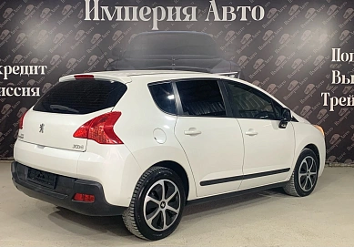 Peugeot 3008, 2011г, передний привод, механика