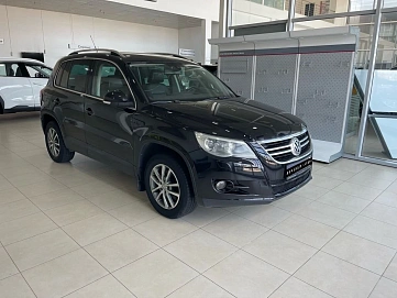 Volkswagen Tiguan, 2009г, полный привод, робот