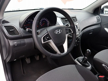Hyundai Solaris, 2013г, передний привод, механика