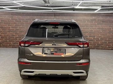 Mitsubishi Outlander, 2023г, полный привод, вариатор