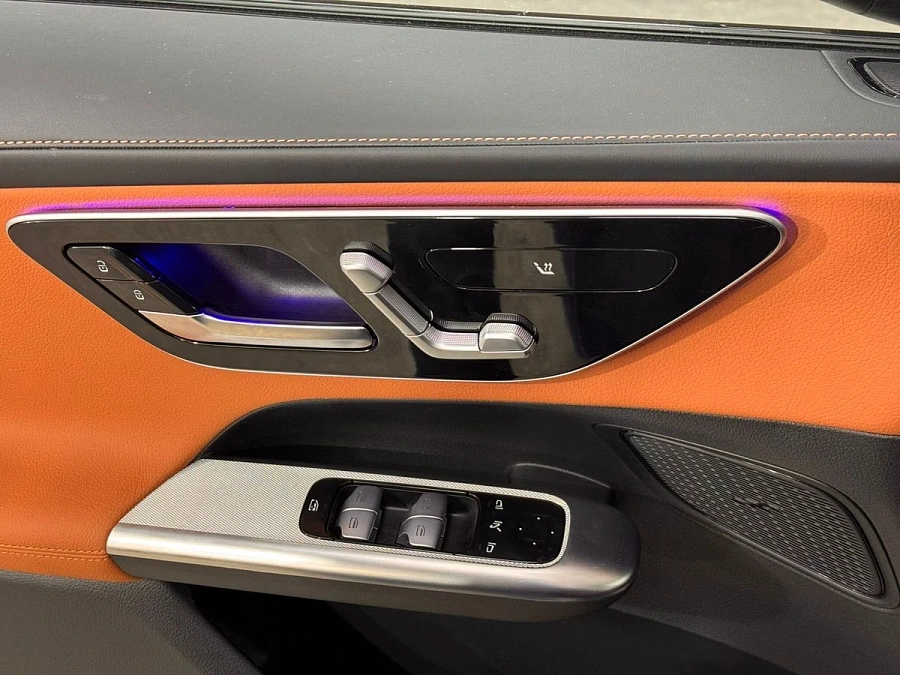 Mercedes-Benz , 2025г., полный привод, автомат