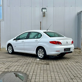 Peugeot 408, 2014г, передний привод, автомат