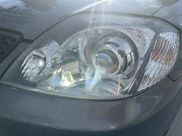 Toyota Corolla, 2003г, передний привод, механика