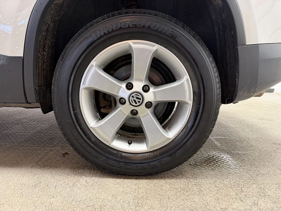 Volkswagen Tiguan, 2013г., полный привод, автомат