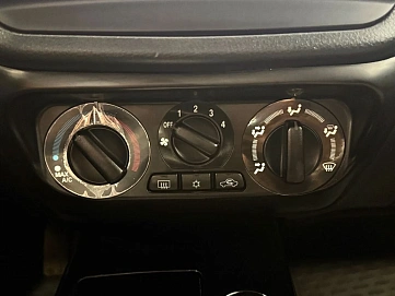 Mitsubishi Lancer, 2003г, передний привод, автомат