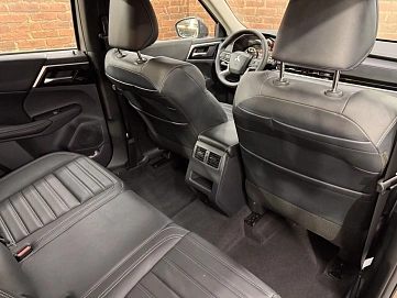 Mitsubishi Outlander, 2023г, передний привод, вариатор