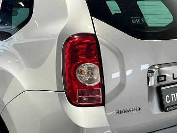 Renault Duster, 2013г, передний привод, автомат