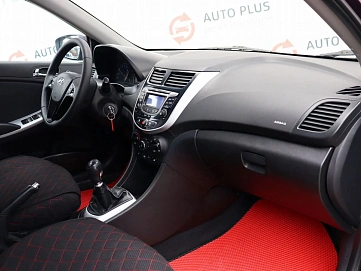 Hyundai Solaris, 2012г, передний привод, механика