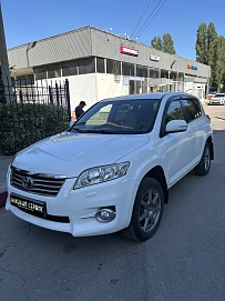 Toyota RAV4, 2012г, полный привод, вариатор