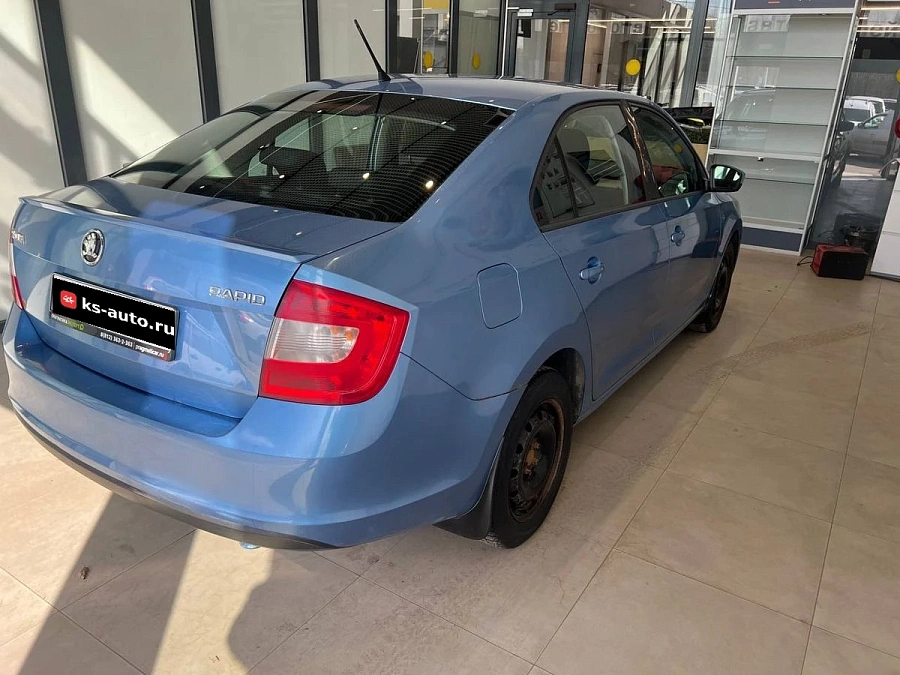 Skoda Rapid, 2014г., передний привод, робот