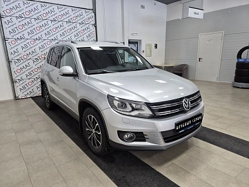 Volkswagen Tiguan, 2012г, полный привод, автомат