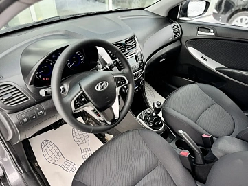 Hyundai Solaris, 2015г, передний привод, механика