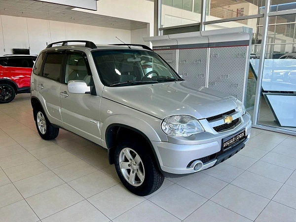 Chevrolet Niva, 2011г., полный привод, механика