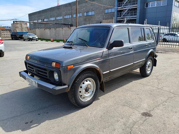 Lada (ВАЗ) 2131 (4x4), 2017г., передний привод, механика