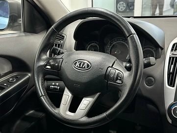 Kia Ceed, 2010г, передний привод, механика