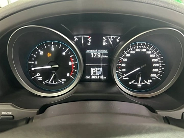 Toyota Land Cruiser, 2012г, передний привод, автомат