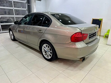 BMW 3 серии, 2009г, задний привод, автомат