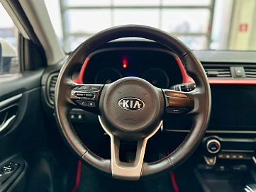 Kia , 2021г., передний привод, автомат