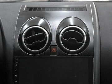 Nissan Qashqai, 2012г, передний привод, механика