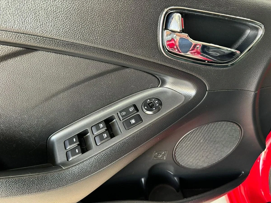 Kia Cerato, 2013г., передний привод, механика