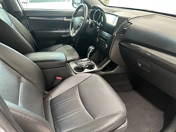 Kia Sorento, 2011г, полный привод, автомат