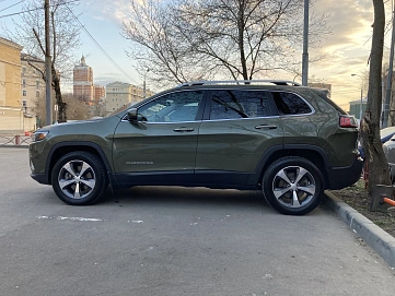Jeep Cherokee, 2018г, полный привод, автомат