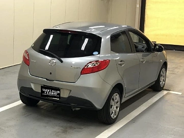 Mazda Demio, 2012г, передний привод, вариатор