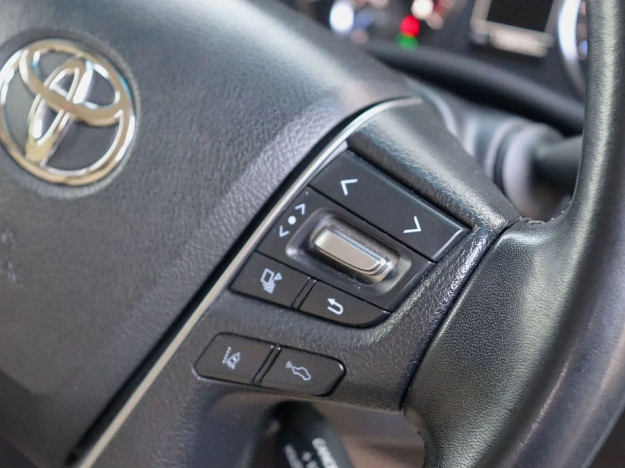 Toyota Alphard, 2019г., полный привод, вариатор