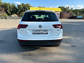 Volkswagen Tiguan, 2018г., полный привод, робот