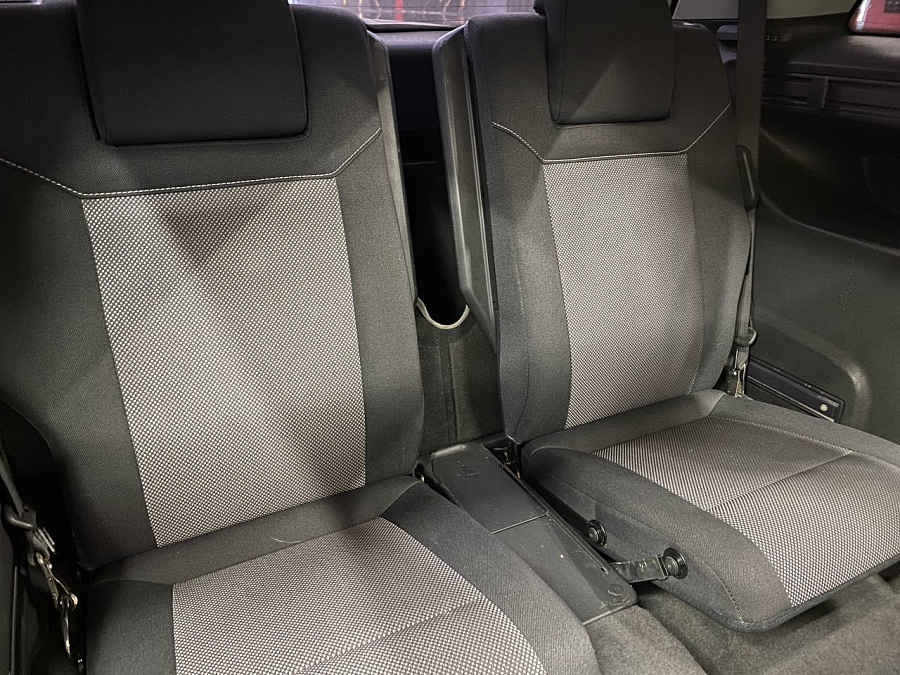 Opel Zafira, 2010г., передний привод, механика