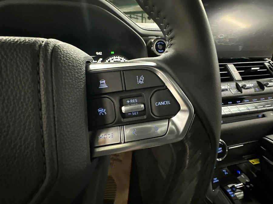 Toyota Land Cruiser, 2024г., полный привод, автомат