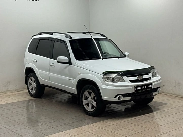 Chevrolet Niva, 2015г, полный привод, механика