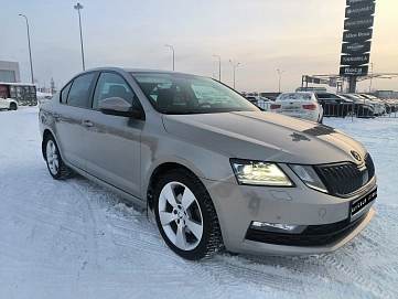 Skoda Octavia, 2020г, передний привод, робот