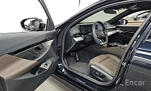 BMW 5 серии, 2024г., задний привод, автомат