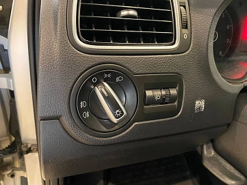 Volkswagen Polo, 2011г, передний привод, автомат