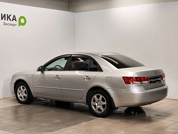 Hyundai Sonata, 2005г, передний привод, механика