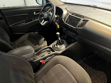 Kia Sportage, 2011г, передний привод, механика