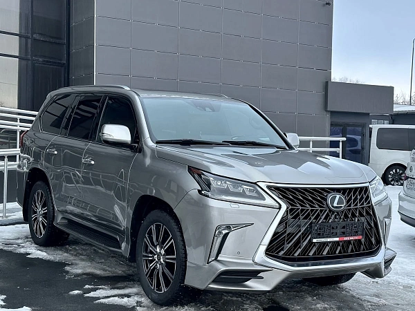 Lexus LX, 2017г., полный привод, автомат