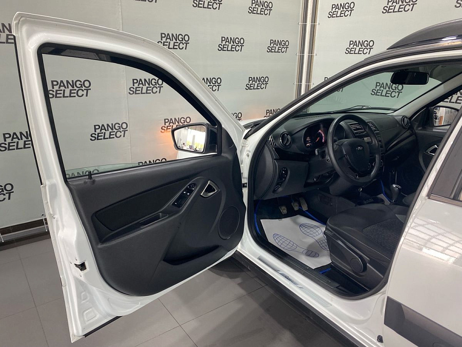 Lada (ВАЗ) Granta, 2021г., передний привод, механика