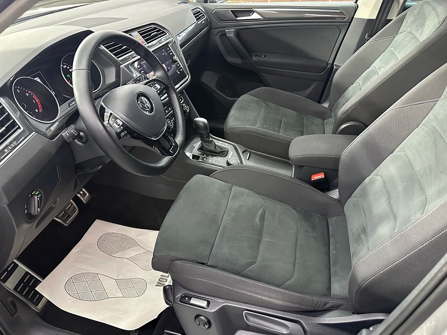 Volkswagen Tiguan, 2019г., полный привод, робот