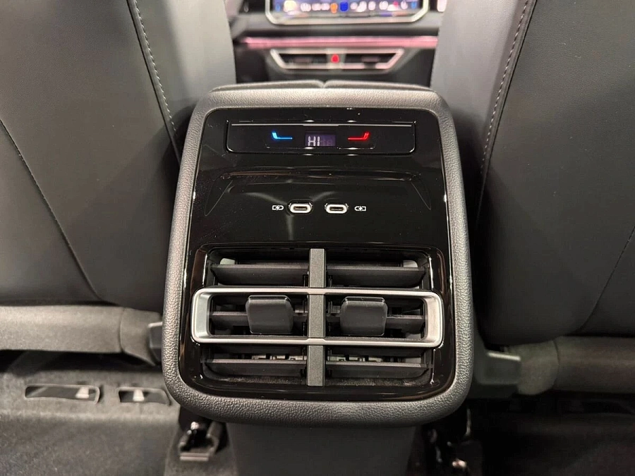 Volkswagen Tiguan, 2025г., полный привод, робот