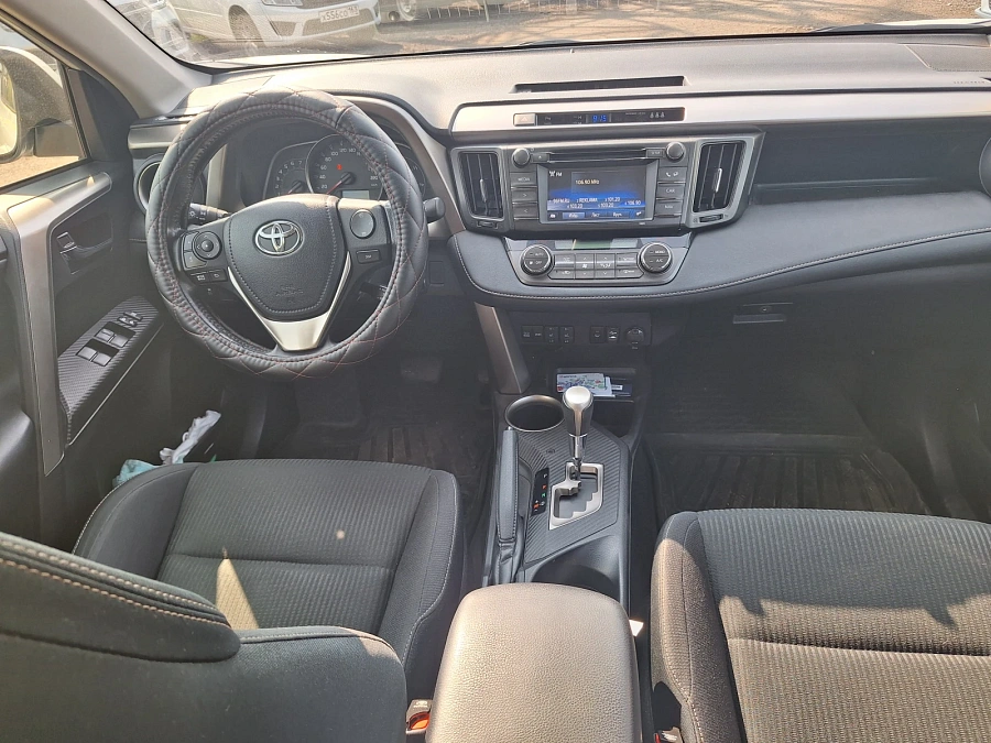 Toyota RAV4, 2014г., полный привод, вариатор