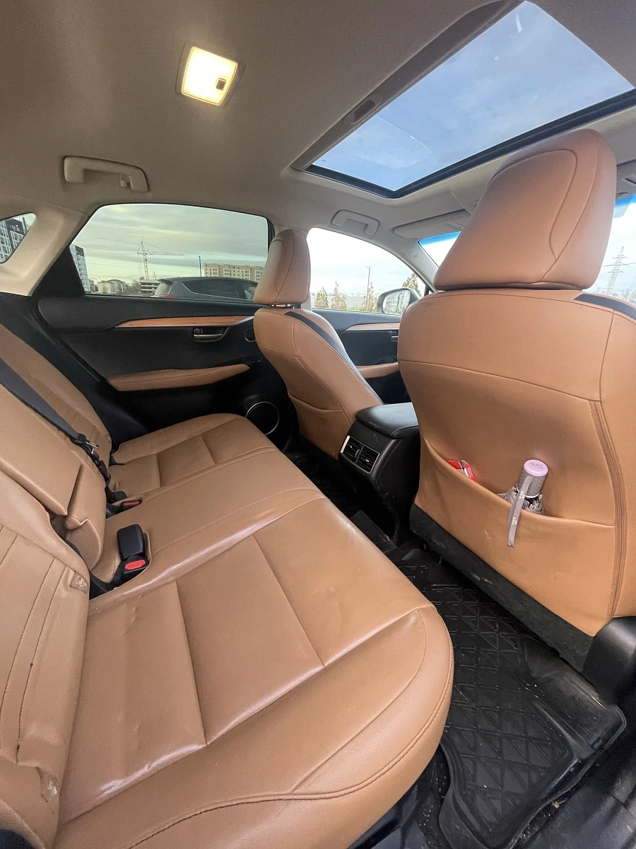 Lexus NX, 2016г., полный привод, вариатор