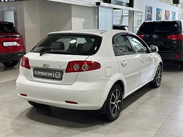 Chevrolet Lacetti, 2010г, передний привод, автомат