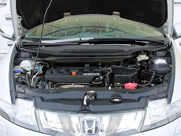 Honda Civic, 2008г, передний привод, робот