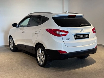 Hyundai ix35, 2013г, передний привод, автомат