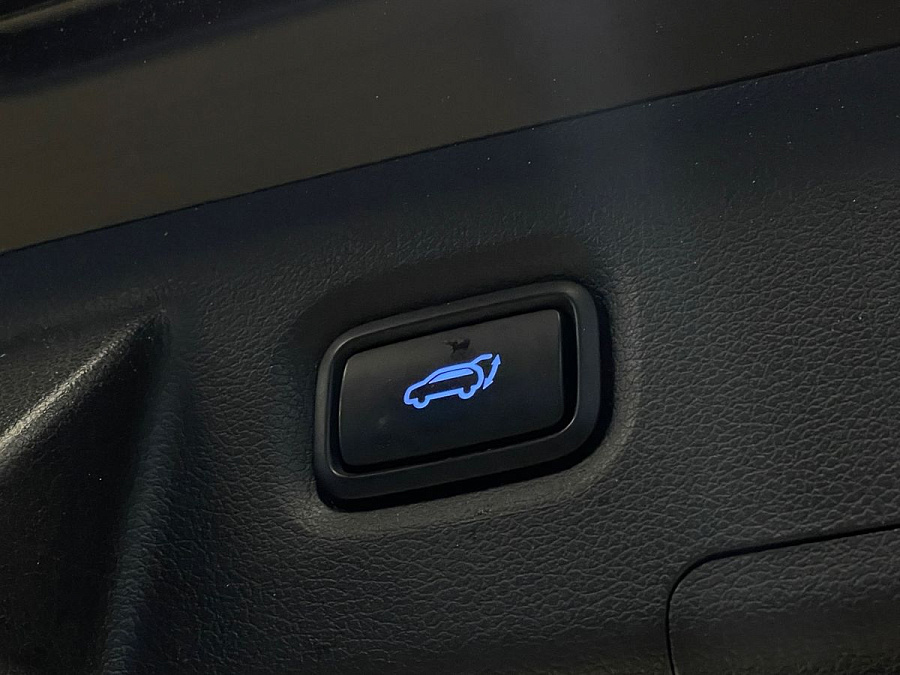 Hyundai Santa Fe, 2020г., передний привод, робот